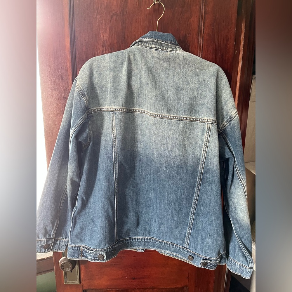 Oversized Carly Jean blue Jean jacket - size L NWT - Picture 2 of 2